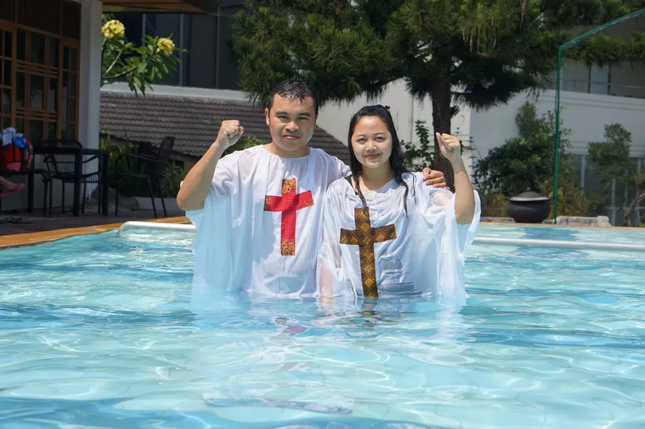 Good News from the Magelang Congregation - Warius & Rita